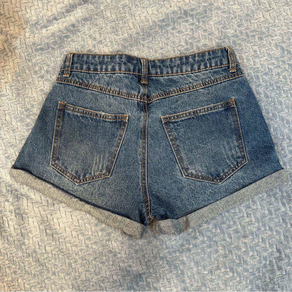 Short - Picture 3 of 3